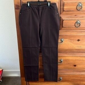 Chico’s NWOT Women’s Brown So Slimming Pants, Size 0 Short Chico’s Size 4 US